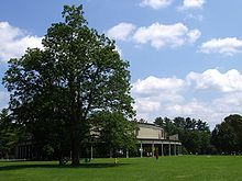 220px-Tanglewood_Music_Shed_and_Lawn,_Lenox,_MA[1].jpg